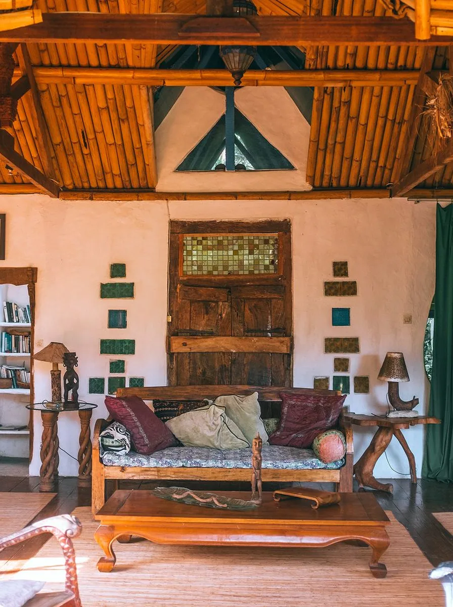 Pair Safari Print With Rattan Furniture - safari wallpaper wallpaper idea