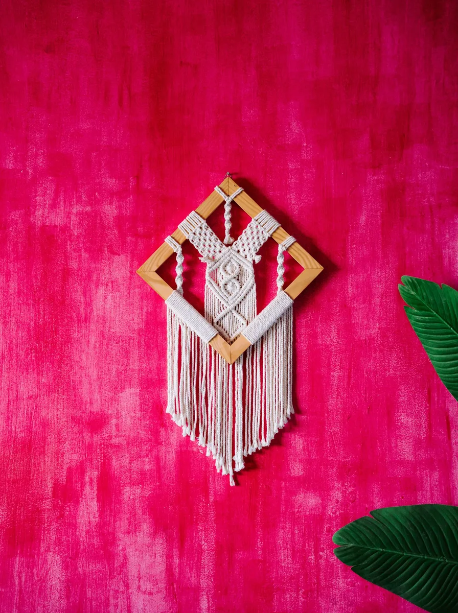 Ceramic plate collections, boho wall idea
