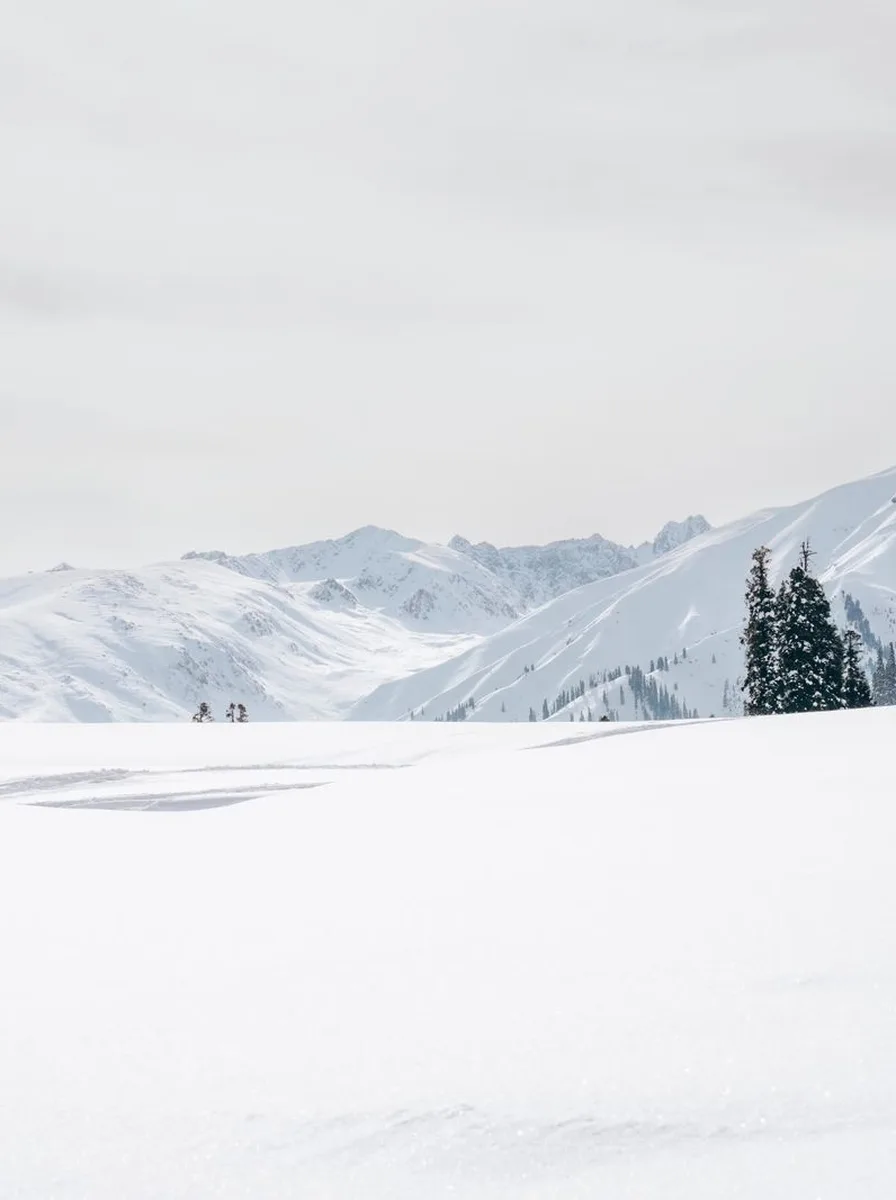 Sweet Snow Globe Scene December wallpaper