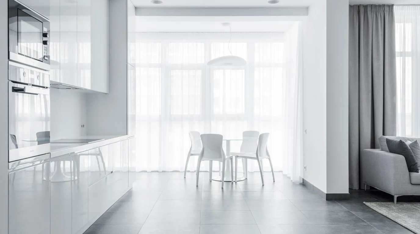 Elegant bay window in a kitchen with a breakfast nook