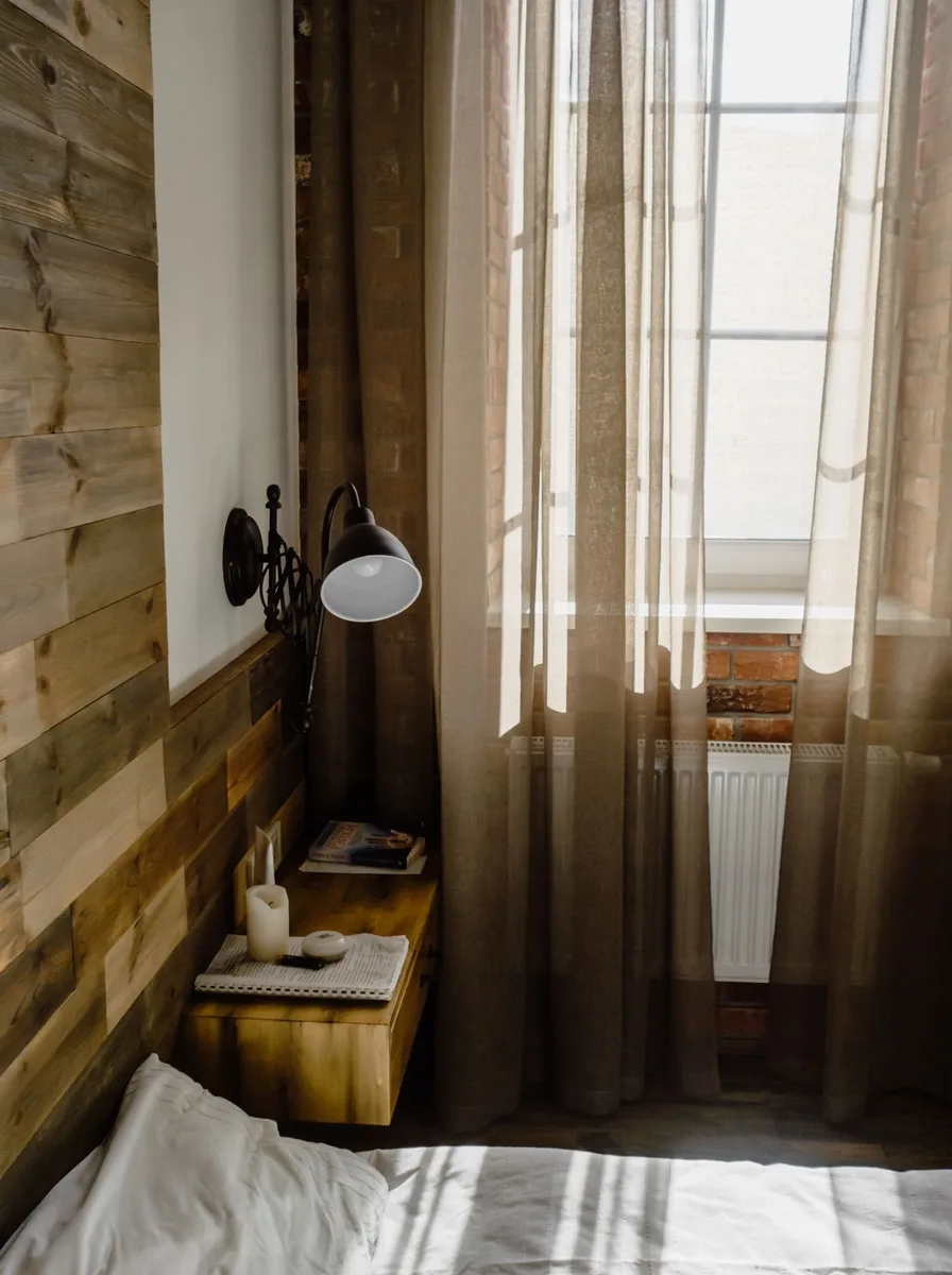 Hotel-style made bed in a teen bedroom