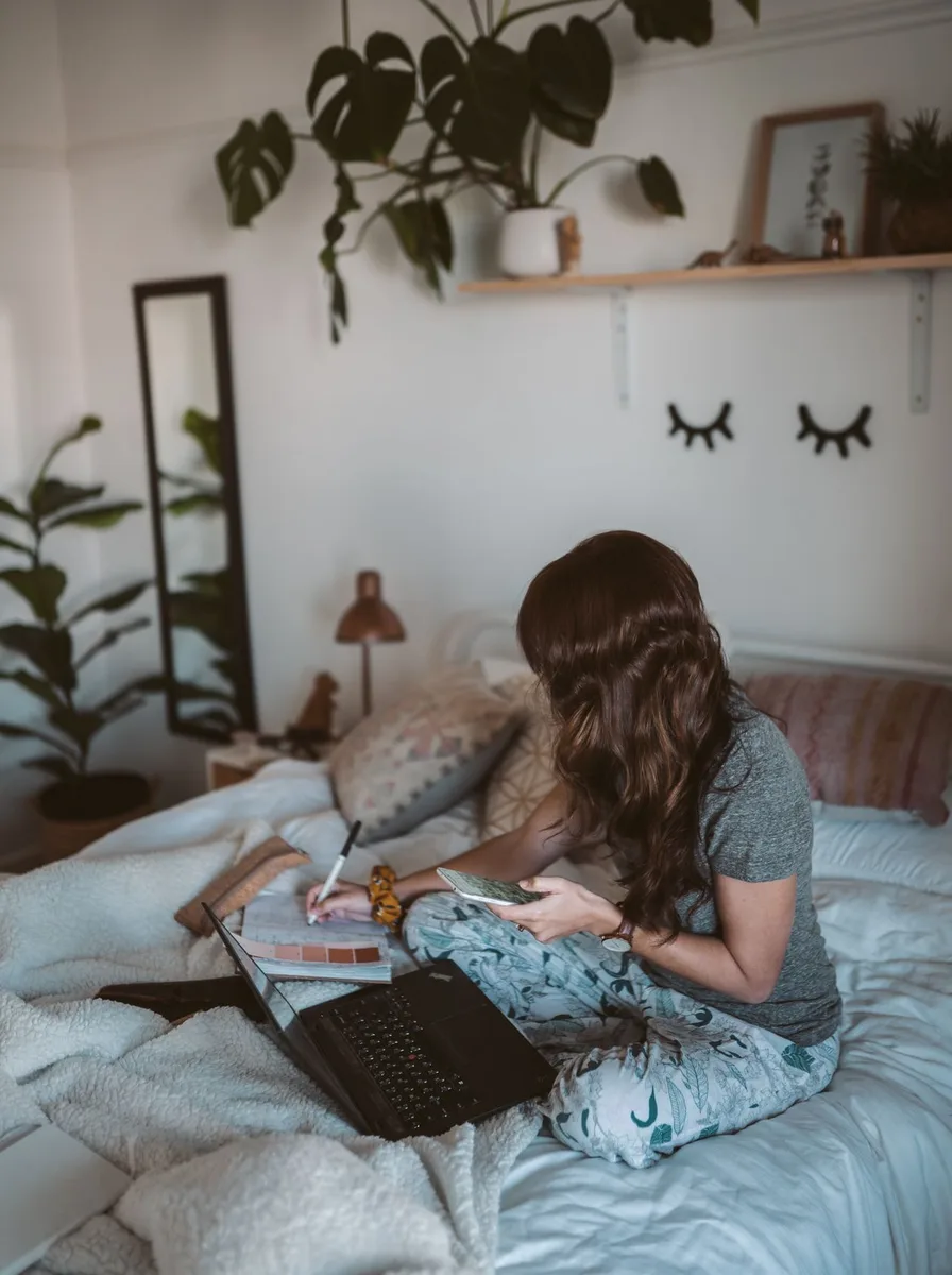 Glass desk in a modern teen bedroom
