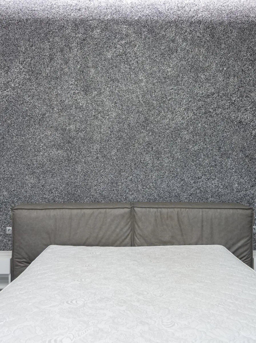 Curved-Edge Floating Bed