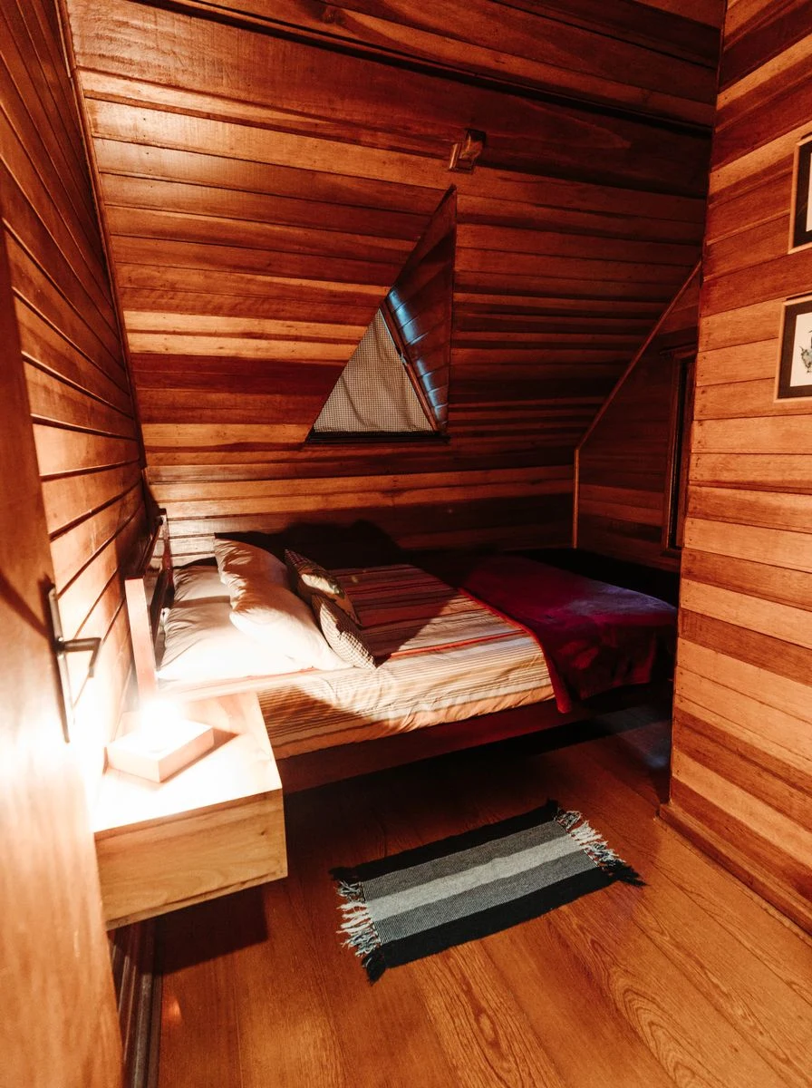 Scandinavian Light-Birch Floater