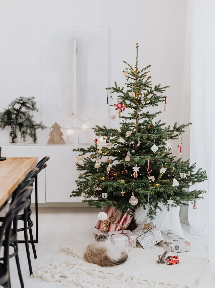 Small Christmas tree with pink ornaments